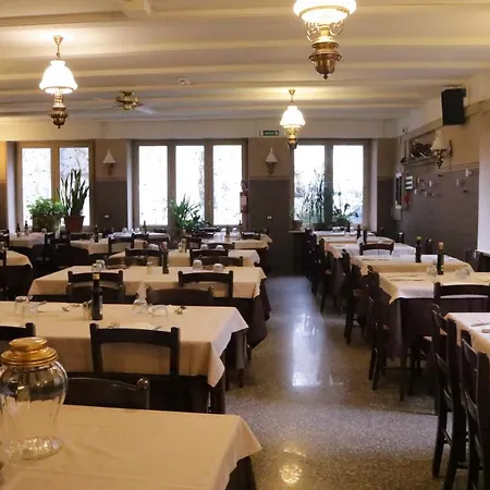 Отель Ristorante Sole 2*